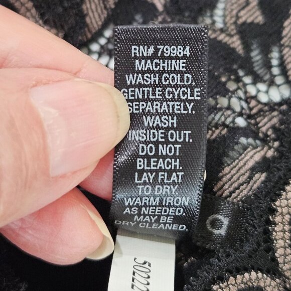 Soma Black Top Size Small Lace Trim Rayon Bamboo Blend Camisole Coquette - Picture 7 of 7